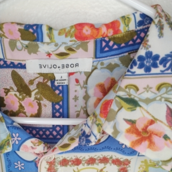 Womens Rose & Olive Blue/White Tile Pattern Print Blouse Size L Boho Cottagecore - Picture 3 of 5